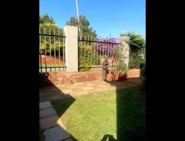 5 BEDROOM HOUSE FOR SALE IN ELDORADO PARK